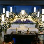 横浜市戸塚斎場・生花祭壇・FATHERシリーズ（FA-3）モデル施工事例写真