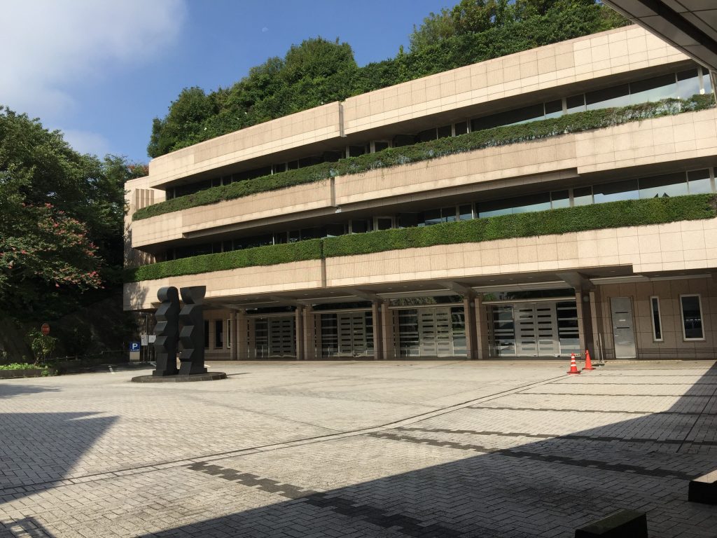 久保山斎場（火葬棟）