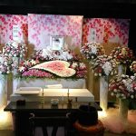 横浜市北部斎場・生花祭壇・花暦（愛情）モデル施工事例写真