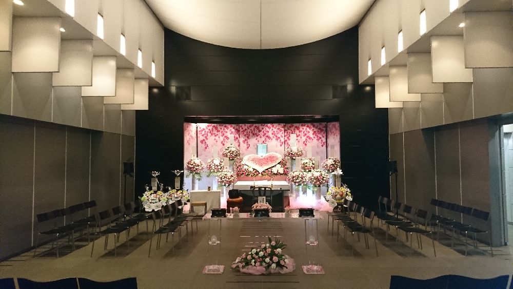 横浜市北部斎場生花祭壇真心