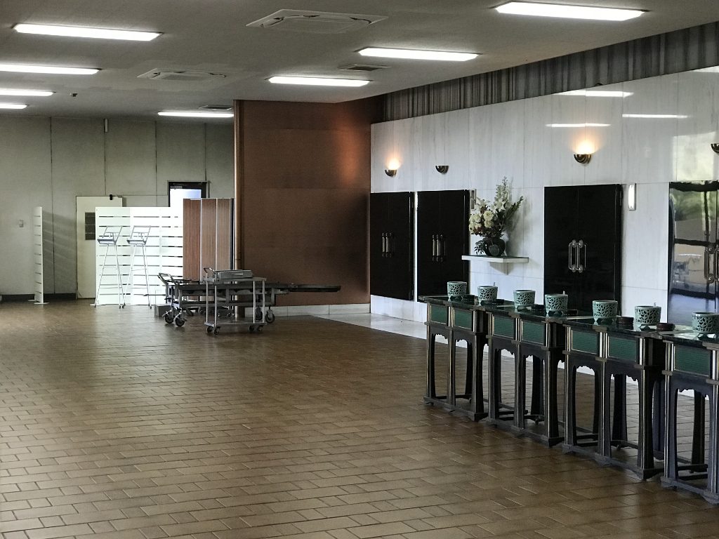 民営西寺尾斎場・炉前